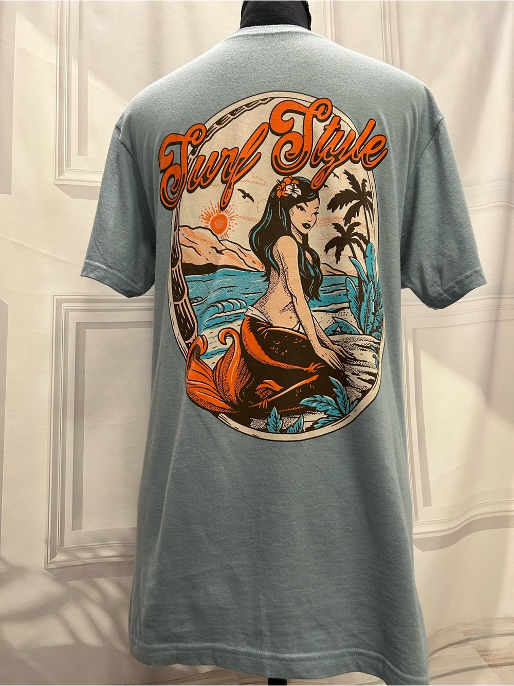 Clearwater Beach Graphic Tee - Light Blue Crewneck